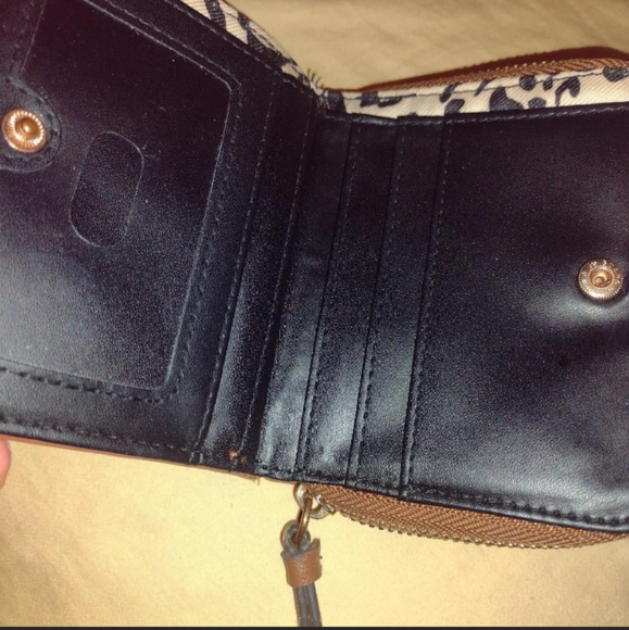 Wallet - Picture 3 of 4